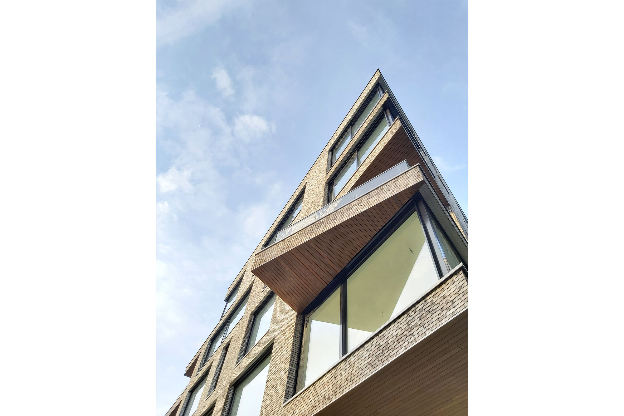 CPO beekdal sportfondsenbad Amersfoort houten gevelbekleding architectuur